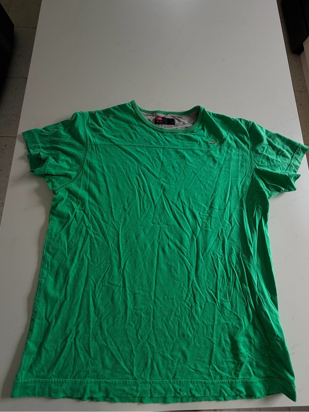 Y2K Diesel Men's Green Crew Neck T-Shirt